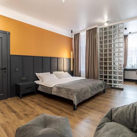 Modern Apartment Lviv Exterior foto