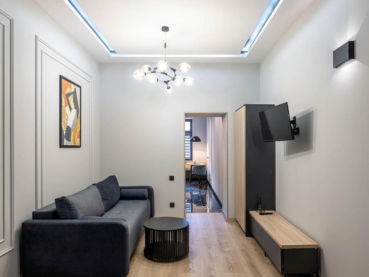 Modern Apartment Lviv Exterior foto