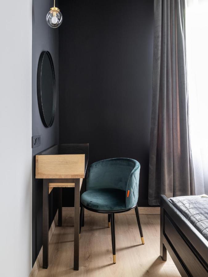 Modern Apartment Lviv Exterior foto
