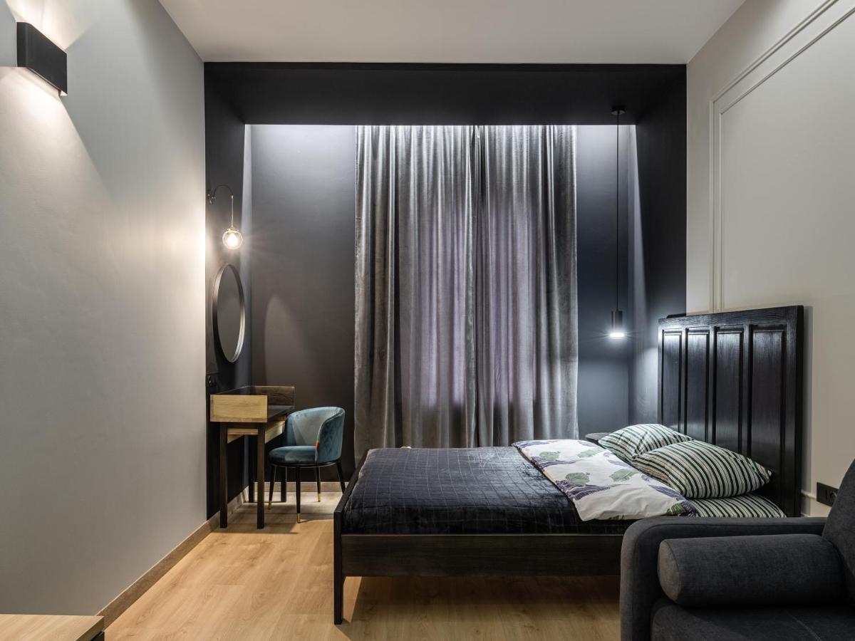 Modern Apartment Lviv Exterior foto