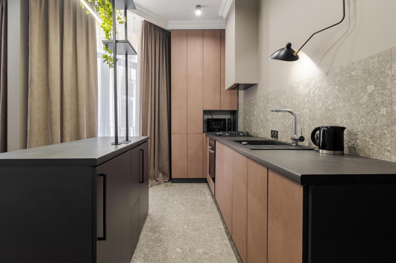 Modern Apartment Lviv Exterior foto